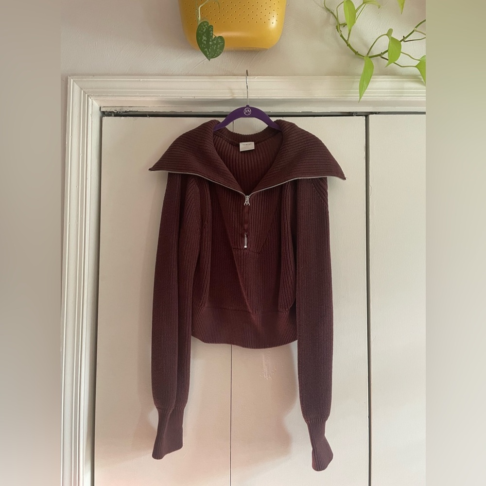 Varley sweater size medium